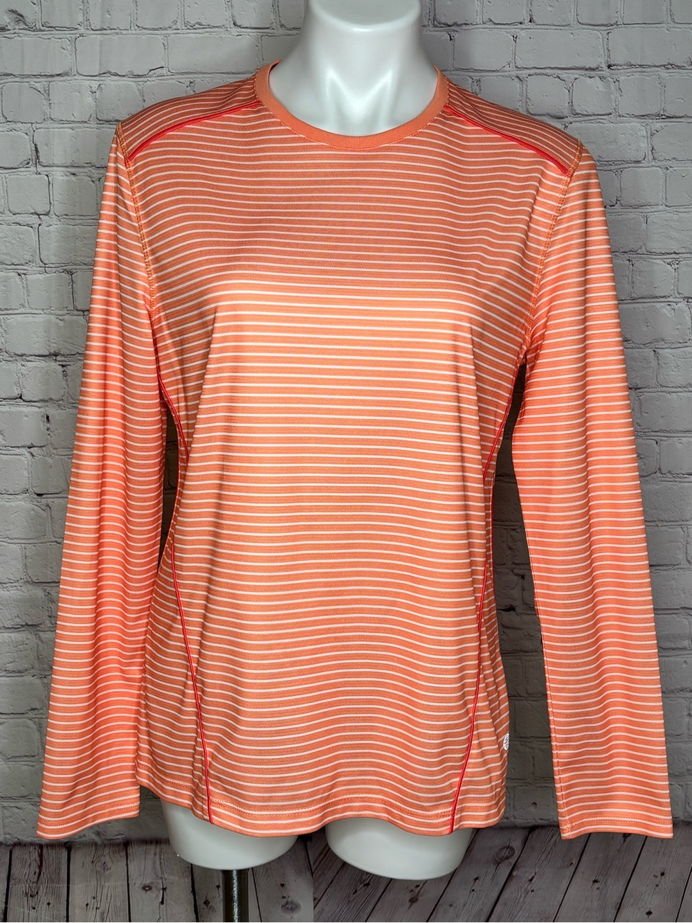 Reel Legends Orange and White Striped Freeline Outdoor Active Shirt Size L